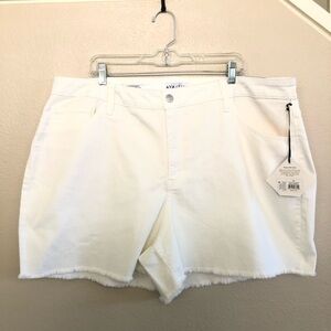 Ava & Viv High Rise Slim Fit Stretch White  Frayed Hem Midi Jean Shorts Size 22
